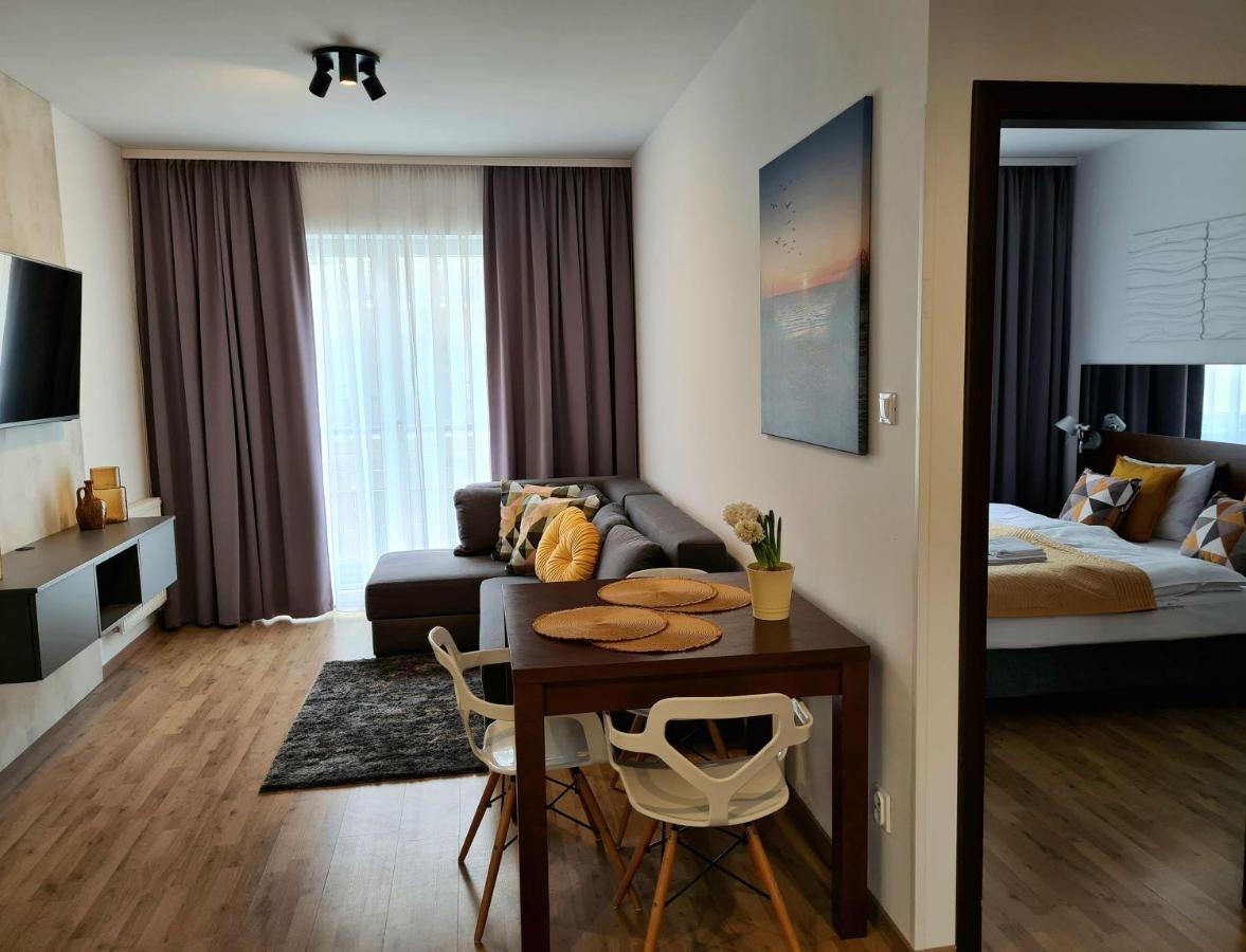 Atrium Sarbinowo Na Fali Buitenkant foto